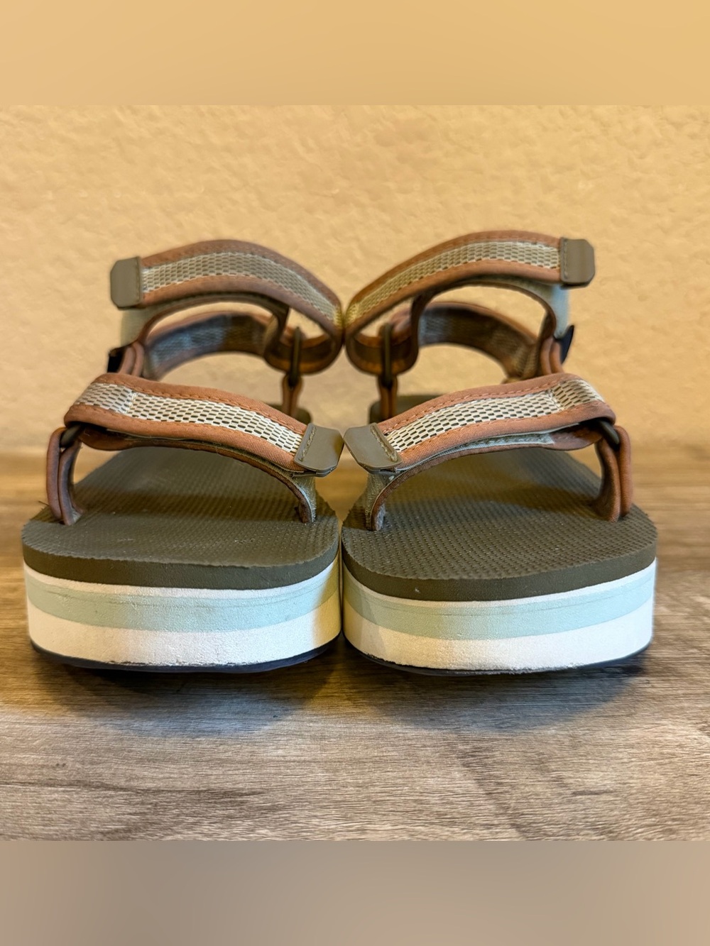Teva Flatform Universal Sandals - Picture 4 of 13